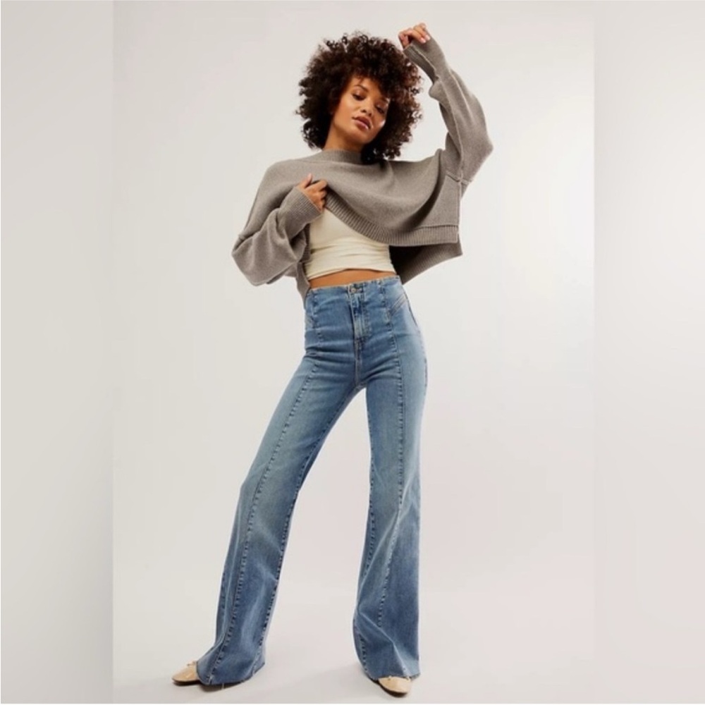 We The Free Raw Hem Flare Jeans - Size 26